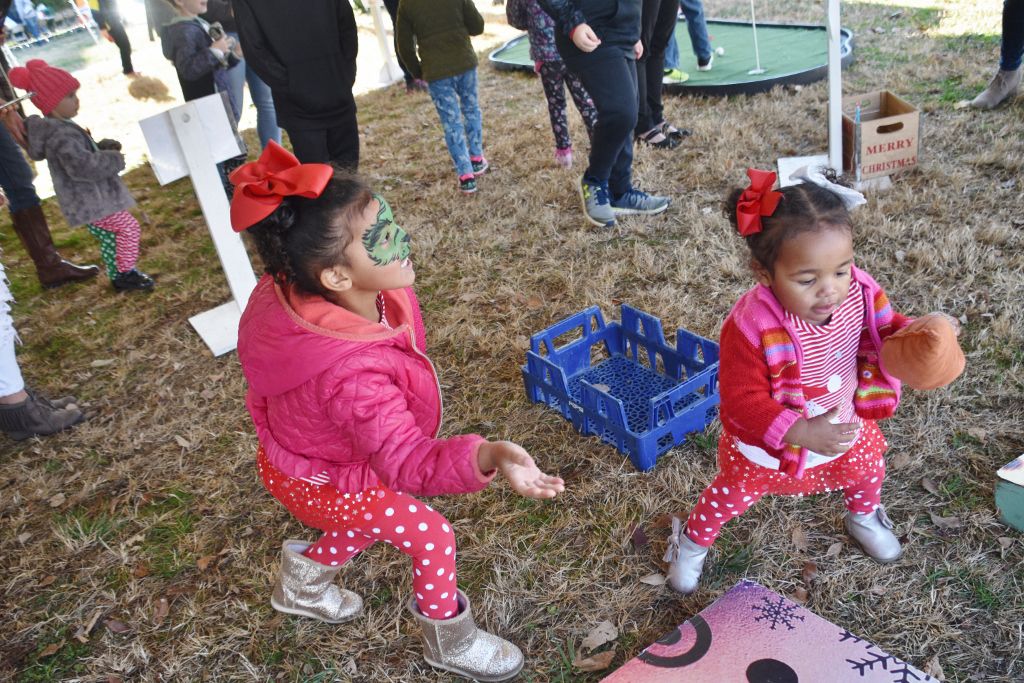tree lighting 11-2019 013 (1024x683).jpg